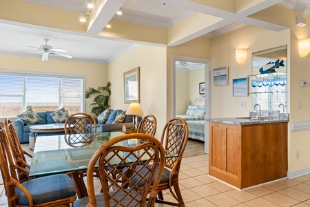 Dining Area 2