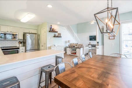 Kitchen / Dining Area / Living Area