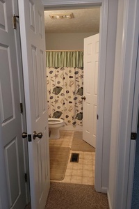 Bathroom 1 Opens to Hall/Bedroom 1