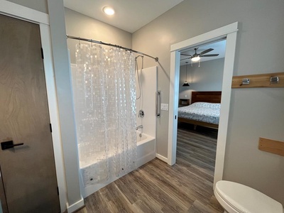Bedroom 6 - Private Bath 