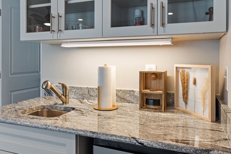Wet bar first level