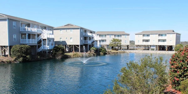 Starboard by the Sea Lagoon