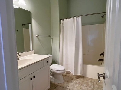 Bedroom 2 Private Bath Tub/Shower