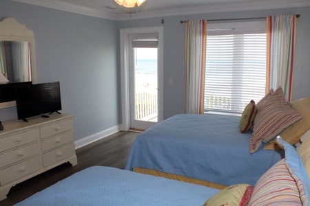 Bedroom 5 - Upstairs - Oceanfront