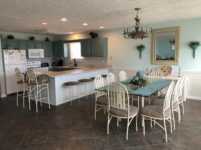 Dining Room to Kitchen