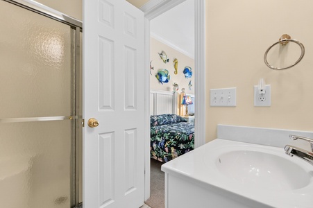 Bathroom 3-2