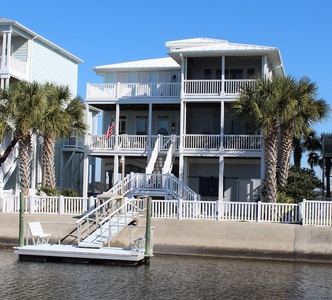 13 Lee Street