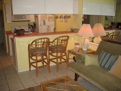 Kitchen Bar Area