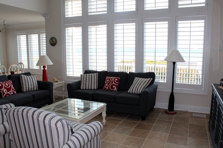 Living Area 1