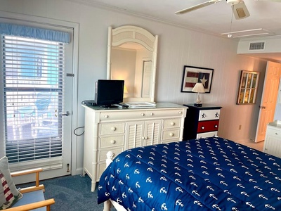 Bedroom 1 - Oceanfront