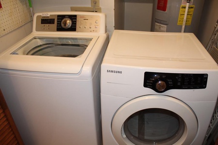Washer/Dryer - 1st level 