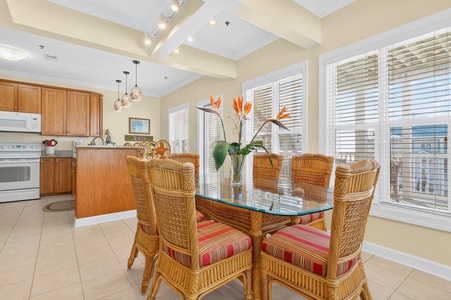 Dining Area 2