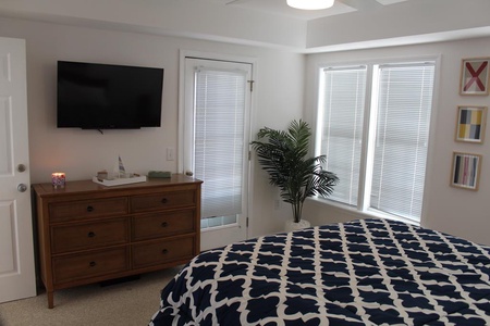 Master Bedroom - Upstairs