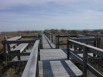 Sitting Area on Catwalk to Beach