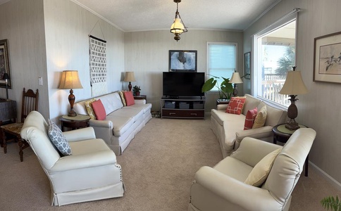 Upstairs Living Area