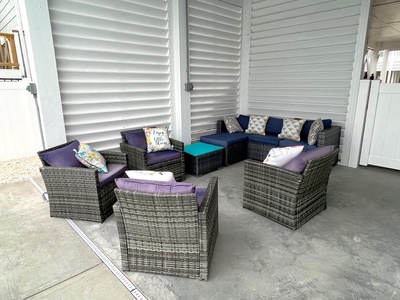 Sitting Area by the Pool
