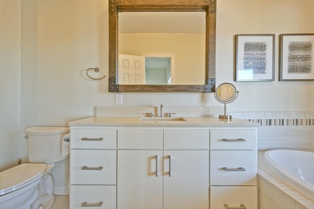 25 bedroom 2 private bath