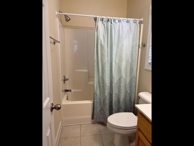 Bedroom 3 Private Bath - Tub/Shower
