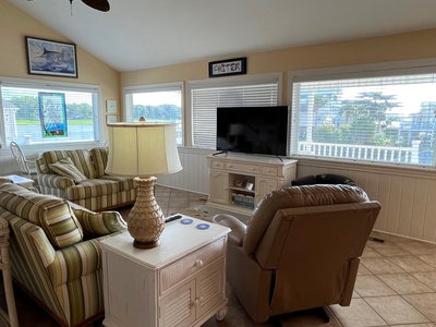 Living Area 2