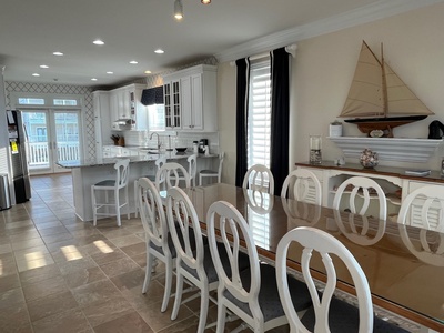 Dining Room to Kitchen 1