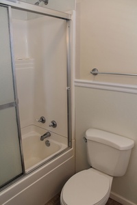 Bathroom 2 - Tub/Shower