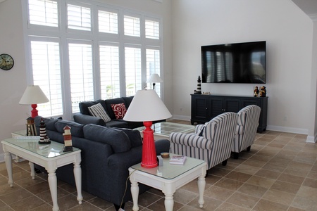 Living Area 2