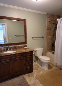 Bathroom 1 Shower Tub/Shower Combo