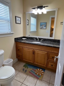 Bathroom 3-1