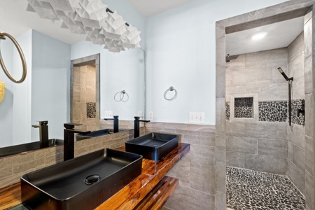 Master Bath 1-1
