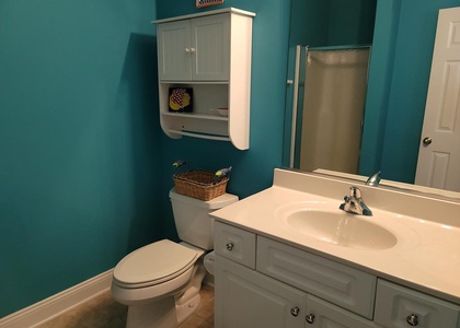 Bathroom 5 - Private