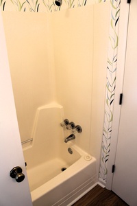 Bathroom 3-2