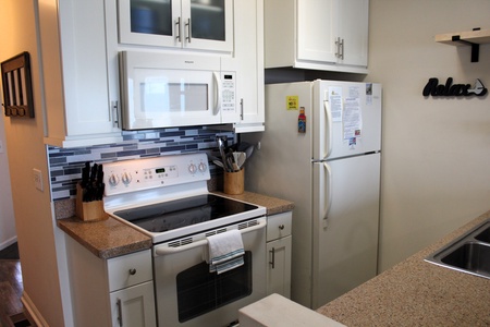Kitchen 1-1