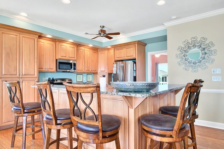 Kitchen Area 2