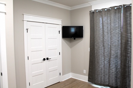 Bedroom 3-3