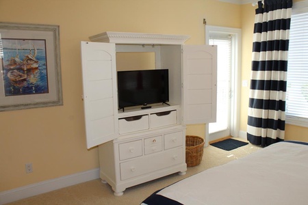 Bedroom 1 - First Floor - Oceanside 