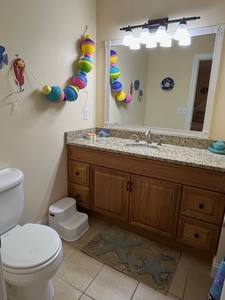 Bathroom 4-1