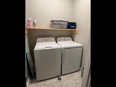Washer/Dryer - First Floor 
