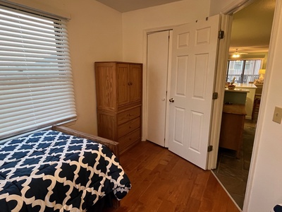 twin bedroom