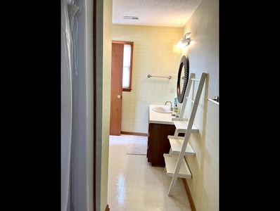 Bedroom 3 Bath Hall
