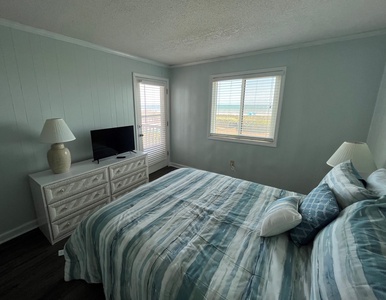11 ocean front bedroom