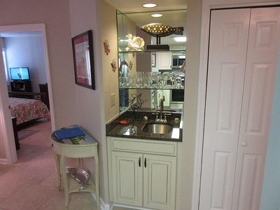 Wet Bar 