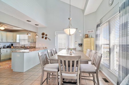 Dining Area 1