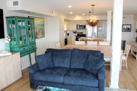 Living Dining Kitchen Area 2