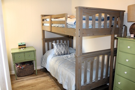 Bedroom 2-1