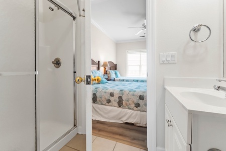 Bathroom 2-3