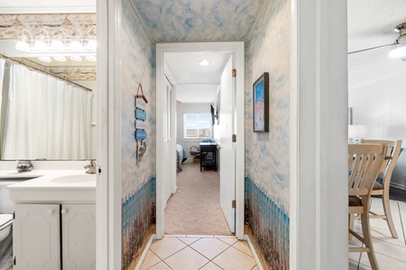 Hall Bathroom 2-1