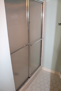 Bathroom 1-3