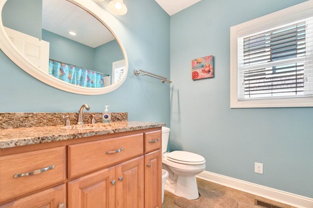 Bathroom 2-1