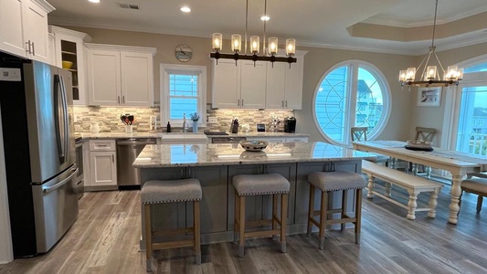 Kitchen / Dining Area - Upstairs