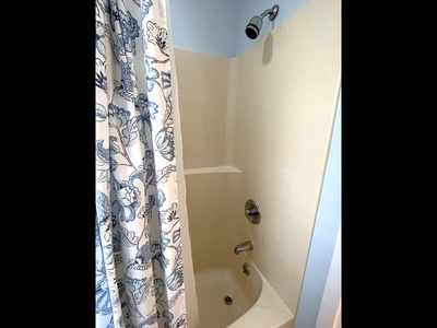 Bedroom 3 Private Bath Tub/Shower